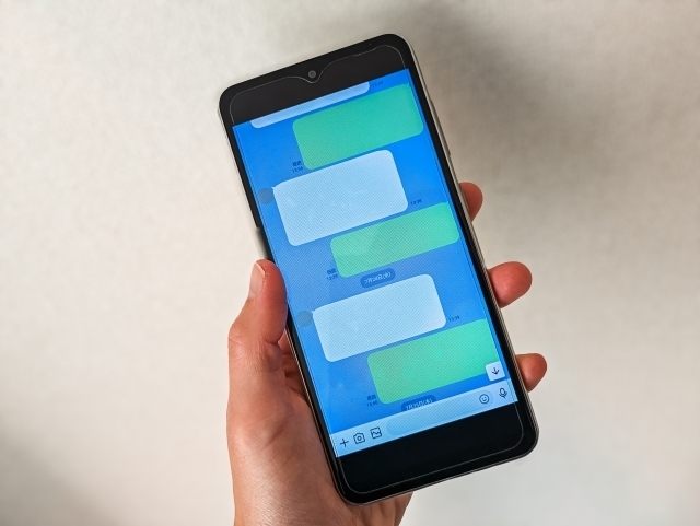 スマホから浮気の証拠をつかむ方法
